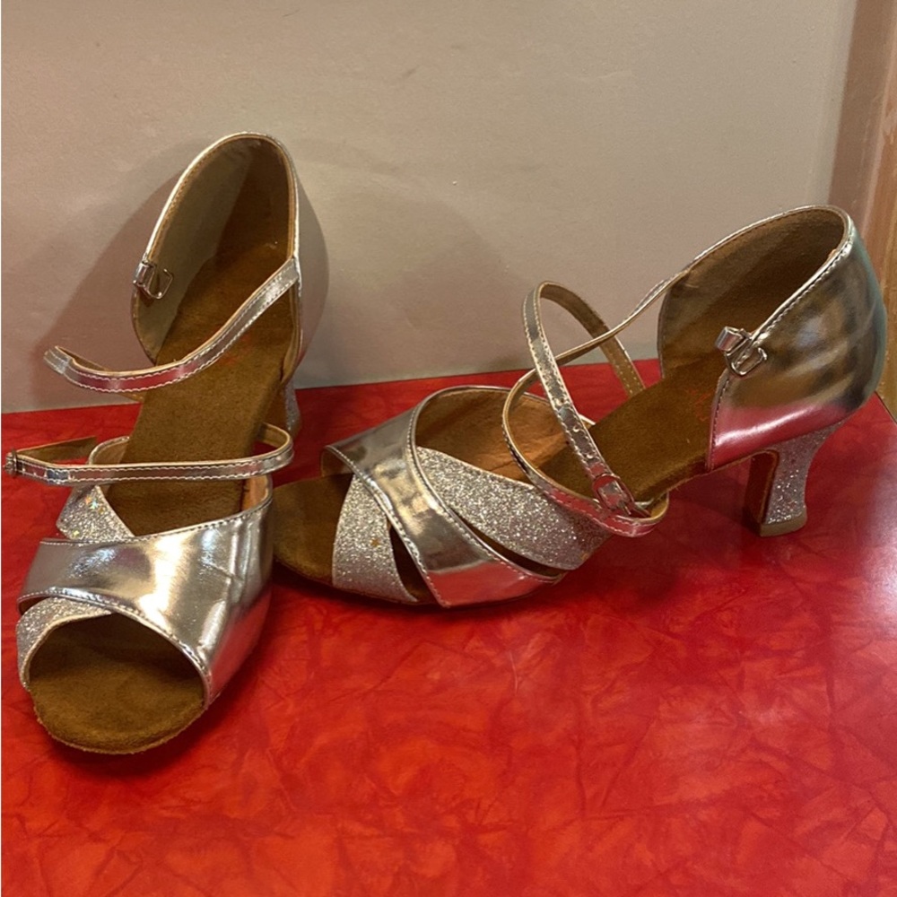 Ladies Silver Salsa/Bachata Dance Heel